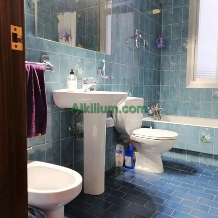 Rent this 3 bed apartment on Sabino Arana 32 in Sabino Arana etorbidea / Avenida de Sabino Arana, 48010 Bilbao