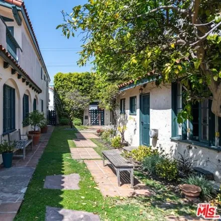 Image 9 - Howland Canal Walk, Los Angeles, CA 90292, USA - House for sale