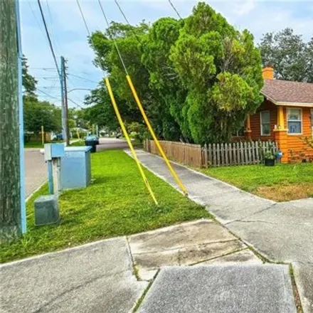 Image 2 - 1428 7th Street South, Saint Petersburg, FL 33701, USA - House for sale