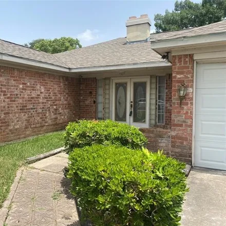 Image 2 - 10435 Tenneco Drive, Houston, TX 77099, USA - House for rent