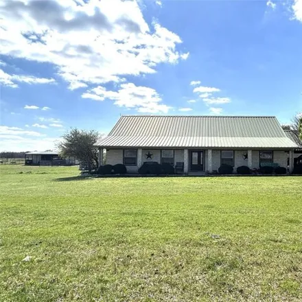 Buy this 4 bed house on 8368 County Road 308 in Cuba, Johnson County