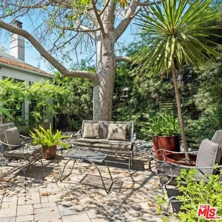 Rent this 4 bed house on 8581 Rosewood Avenue in West Hollywood, CA 90048