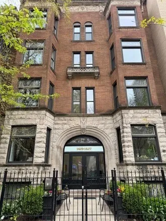 Buy this 3 bed condo on 1427-1429 North Dearborn Street in Chicago, IL 60610