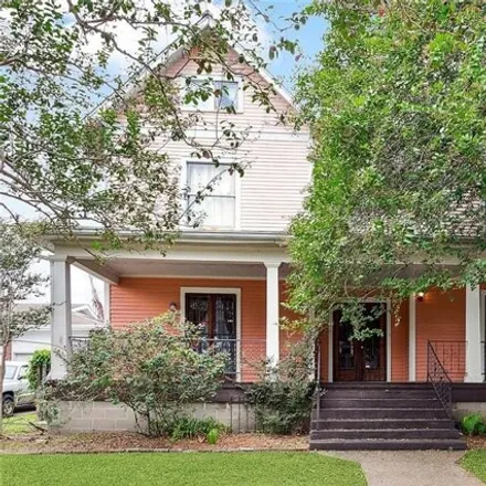 Buy this 6 bed house on 5670 Hawthorne Place in Lakeview, New Orleans