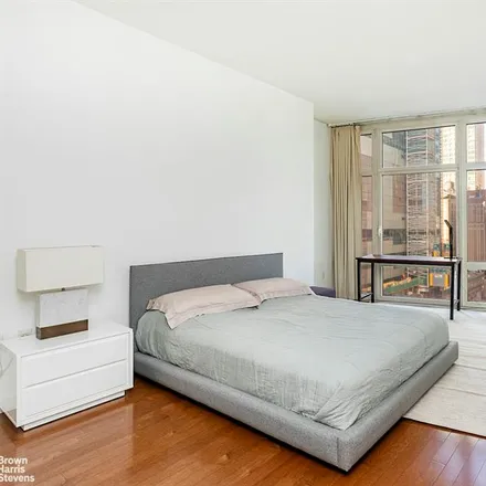 Image 6 - 1600 BROADWAY 10C in New York - Apartment for sale