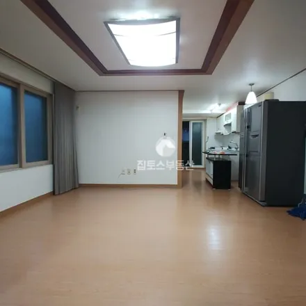 Rent this 2 bed apartment on 서울특별시 강남구 역삼동 781-41