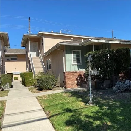 Rent this 1 bed apartment on Alley n/o Alameda Avenue in Burbank, CA 91522
