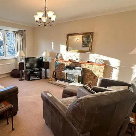 Image 3 - Fineshade Close, Barton Seagrave, NN15 6SL, United Kingdom - House for sale