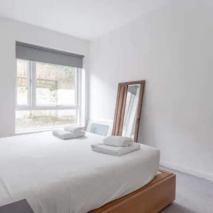 Rent this 1 bed apartment on London in N1 5HN, United Kingdom