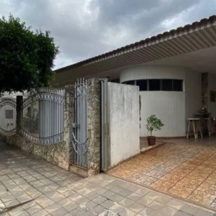 Buy this 3 bed house on Rua Luiz Messias Simino in Jardim América, Maringá - PR