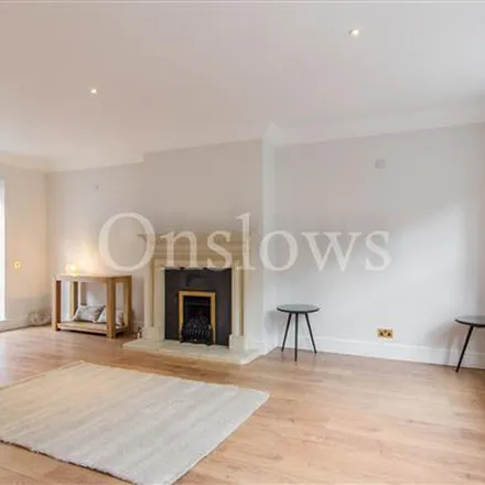 Rent this 2 bed apartment on 64 Redcliffe Road in London, SW10 9TW