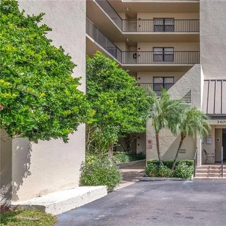 Buy this 3 bed condo on 33242 Cove Cay Drive in Largo, FL 33760