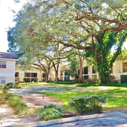 Rent this 2 bed condo on Reuter Strasse Circle in Hillsborough County, FL 33613