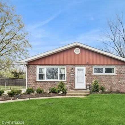 Buy this 3 bed house on East Schiller Street in Villa Park, IL 60126