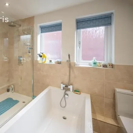 Image 7 - 5 Moor Road South, Newcastle upon Tyne, NE3 1NP, United Kingdom - Apartment for sale