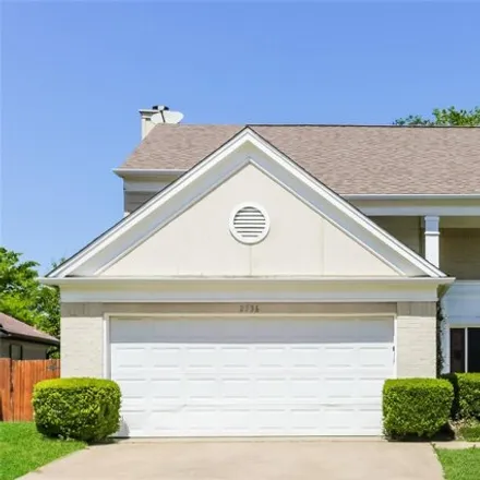 Rent this 4 bed house on 2536 Creekwood Lane in Moselle, Fort Worth