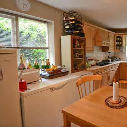 Image 4 - Anthony Wall, Chavey Down, RG42 3UL, United Kingdom - House for sale