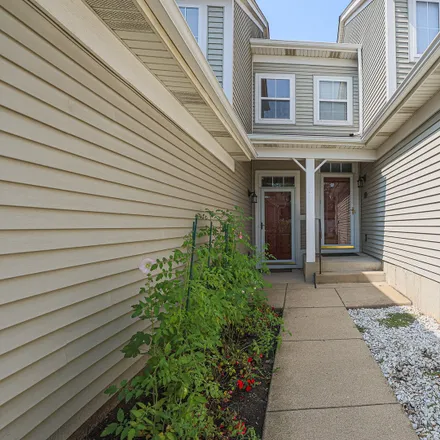 Image 2 - 554 Peregrine Parkway, Bartlett, IL 60103, USA - Townhouse for rent