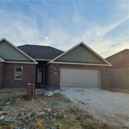 Buy this 3 bed house on 800 Petite Court in Rogers, AR 72758