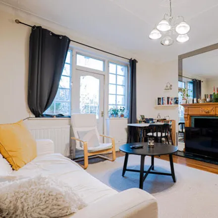 Image 2 - King's Gardens, Acol Road, London, NW6 3AA, United Kingdom - Apartment for sale
