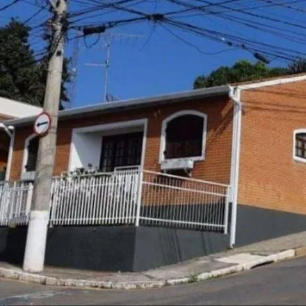 Rent this 3 bed house on Rua Ercília M. Cruz in Centro, Louveira - SP