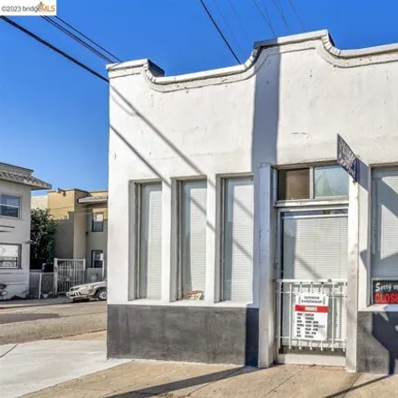 Buy this 2 bed house on 4105 Market Street in Oakland, CA 94609