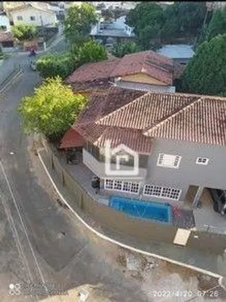 Buy this 5 bed house on Rua Joana Folegatti in Olaria, Vila Velha - ES