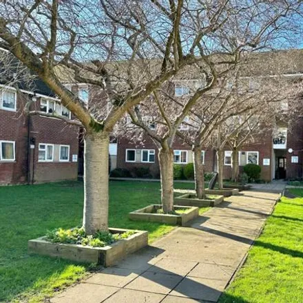 Buy this 1 bed apartment on Warwick Road Car Park in Warwick Road, Knotty Green