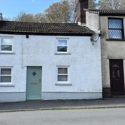 Rent this 2 bed townhouse on Heol Giedd in Ystradgynlais, SA9 1LU