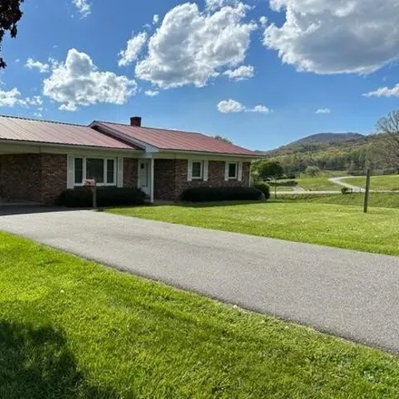 Image 1 - 1540 Wilson Highway, Independence, Grayson County, VA 24348, USA - House for sale