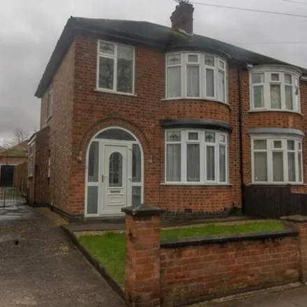 Buy this 3 bed duplex on 622 Aylestone Road in Leicester, LE2 8JD