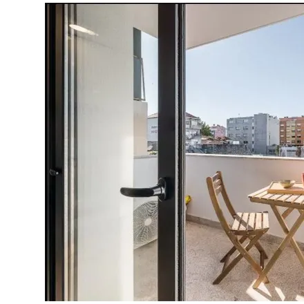 Image 2 - Pingo Doce, Rua de Monte Pedral 31, 4050-417 Porto, Portugal - Apartment for rent
