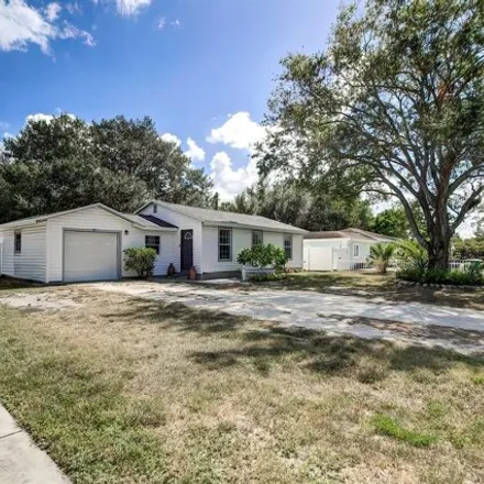 Buy this 3 bed house on 3112 West Napoleon Avenue in Tampa, FL 33611