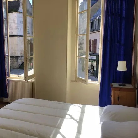 Rent this 2 bed apartment on 58400 La Charité-sur-Loire