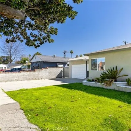 Image 3 - 7758 Etiwanda Avenue, Los Angeles, CA 91335, USA - House for rent