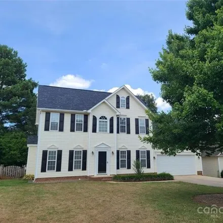 Rent this 4 bed house on 9509 Mitchell Glen Dr in Charlotte, North Carolina