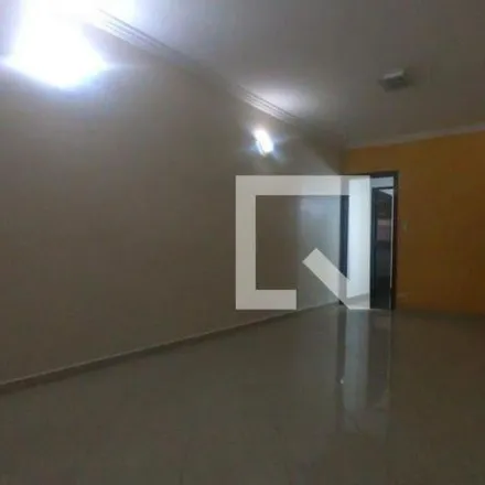 Rent this 3 bed house on Rua Doutor Renato Pacheco Braga in Tranquilidade, Guarulhos - SP