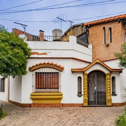 Buy this 3 bed house on Doctor Dalmacio Vélez Sarsfield 1401 in Partido de Morón, 1753 Haedo