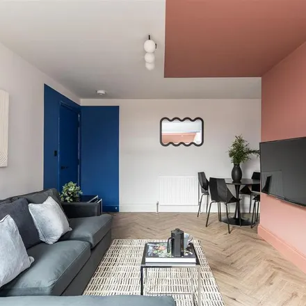 Image 1 - Addycombe Terrace, Newcastle upon Tyne, NE6 5TA, United Kingdom - Apartment for rent