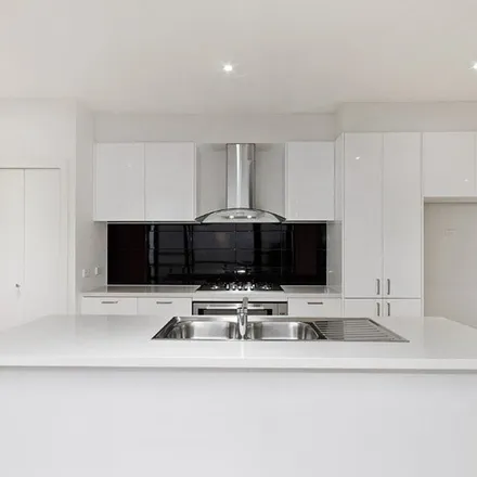 Image 7 - 2/12 Munro Avenue, Edithvale VIC 3196, Australia - Apartment for rent