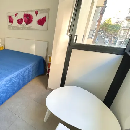 Image 3 - 2 Rue de Bône, 06400 Cannes, France - Apartment for rent