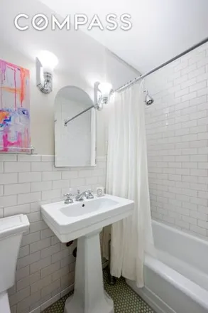 Image 4 - 22 West 14th Street, New York, NY 10011, USA - Apartment for sale