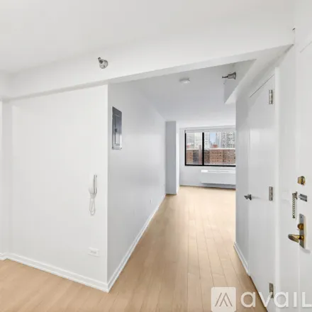 Rent this studio apartment on 100 West End Ave