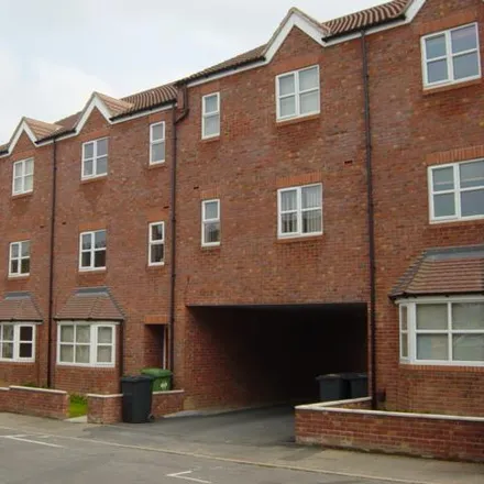 Image 1 - Havon Garth, Cambridge Street, Rugby, CV21 3NH, United Kingdom - Apartment for rent