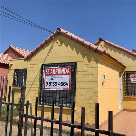 Rent this 2 bed house on Avenida Los Huertos in 180 0016 Coquimbo, Chile