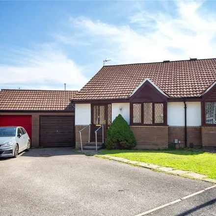 Rent this 2 bed house on Oakmead Close in Cardiff, CF23 8AZ