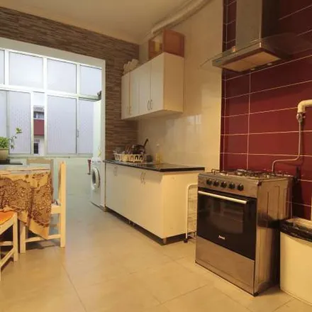 Image 4 - Travessa Augusto Machado, 2825-297 Costa da Caparica, Portugal - Apartment for rent