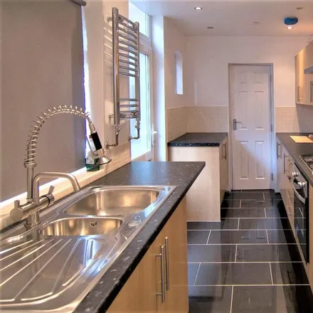 Rent this 6 bed townhouse on 235 Hubert Road in Selly Oak, B29 6ES