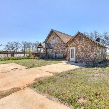 Buy this 3 bed house on 16501 168th Avenue Southeast in Cleveland County, OK 73051
