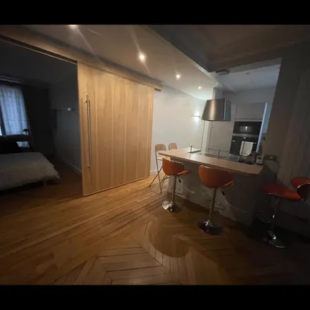 Rent this 1 bed room on 149 Boulevard Voltaire in 75011 Paris, France